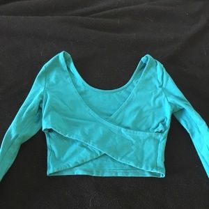 Tobi Crosses Back Teal Crop Top